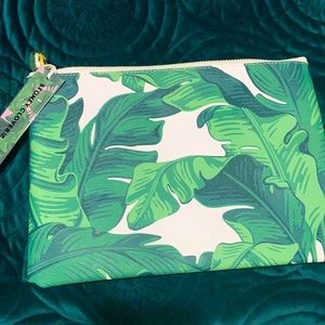 NWT Stoney clover lane Beverly Hills hotel leaf flat